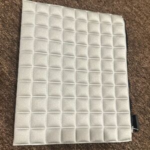 EUC Silver grey Nokaoi Zippered Cosmetic bubble bag